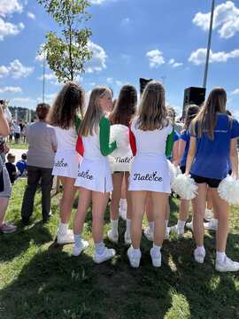 IMG-9f2503bca61469fc741ca7370026df77-V