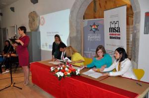 b_800_600_0_00_images_stories_Novice_2014_Obcina_Grosuplje_prejemnica_certifikata_Mladim_prijazna_obcina_9