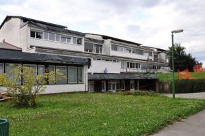 b_800_600_0_00_images_stories_Novice_2014_Cez_poletne_pocitnice_intenzivna_dela_tudi_na_Osnovni_soli_Louisa_Adamica_Grosuplje_5