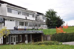 b_800_600_0_00_images_stories_Novice_2014_Cez_poletne_pocitnice_intenzivna_dela_tudi_na_Osnovni_soli_Louisa_Adamica_Grosuplje_8