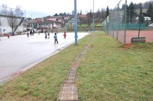 b_800_600_0_00_images_stories_Novice_2012_januar_Ureditev_otroskega_igrisca_v_Smarju_6